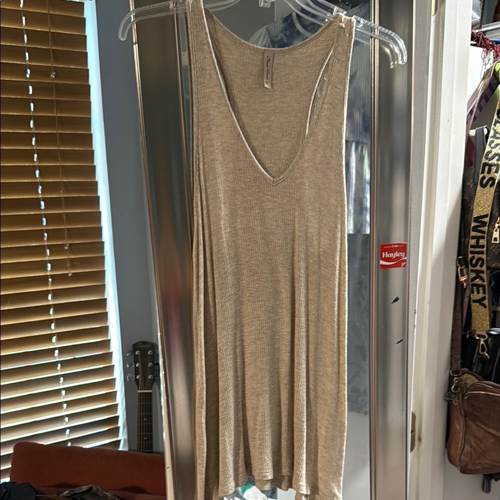 Women's Beige Sleeveless Top